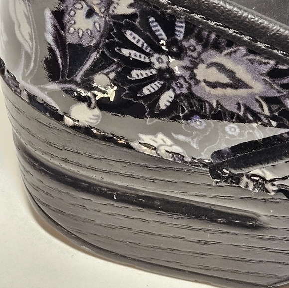 Dansko Women's Metallic Floral Print Slip-On Shoes,  Sz 37, US  Sz 6.5-7 - Picture 12 of 12